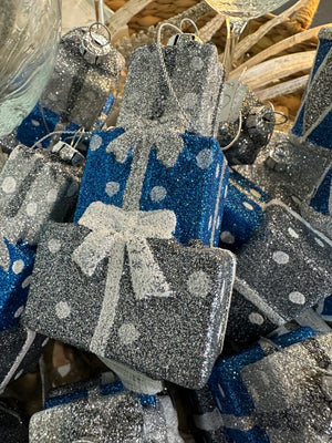 Blue/Grey Present stack Hanger WP3408