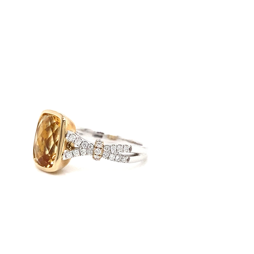 9CT Yellow & White Gold Citrine & Diamond Ring .29ct TDW