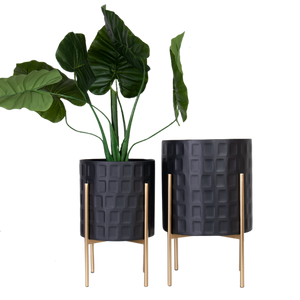 
            
                Load image into Gallery viewer, Large Lava Metal Planter Stand
            
        